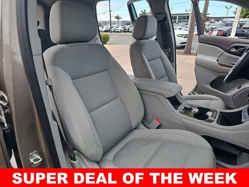 Used 2023 GMC Acadia SLE w/ Driver Convenience Package AWD/4WD image 10