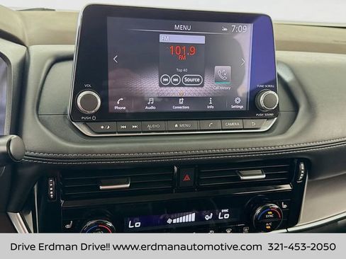 Certified 2021 Nissan Rogue SV w/ Premium Package image 20