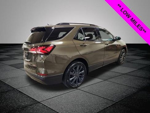 Used 2023 Chevrolet Equinox RS image 3