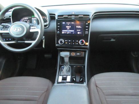 Used 2024 Hyundai Santa Cruz SE image 16