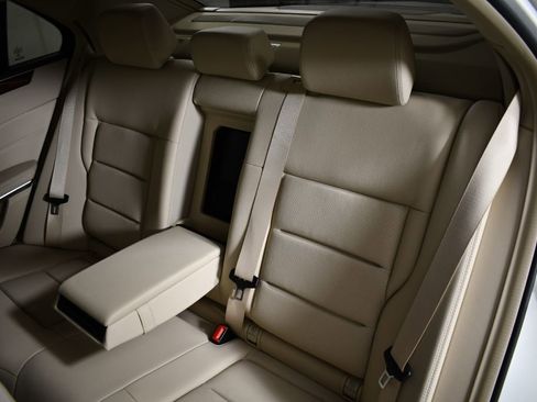 Used 2015 Mercedes-Benz E 250 E250 BLUETEC image 27