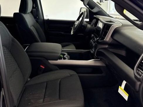 New 2026 RAM 1500 Express AWD/4WD image 23