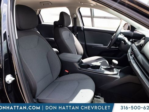 Used 2025 Kia K4 FWD image 20