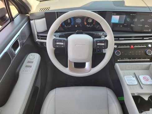 New 2026 Hyundai Santa Fe SEL FWD image 8