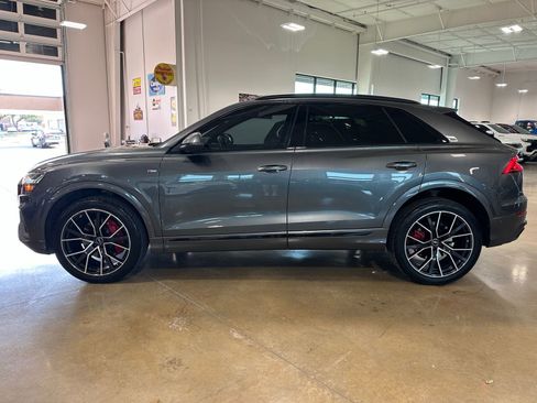Used 2023 Audi Q8 Premium Plus w/ Premium Plus Package image 4