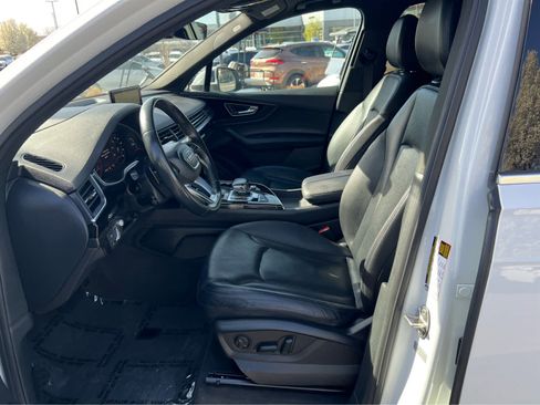 Used 2019 Audi Q7 3.0T Prestige image 29