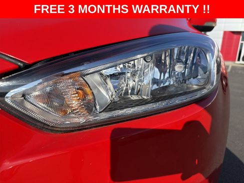 Used 2017 Ford Focus SE FWD image 34