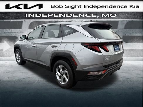 Used 2023 Hyundai Tucson SE image 9