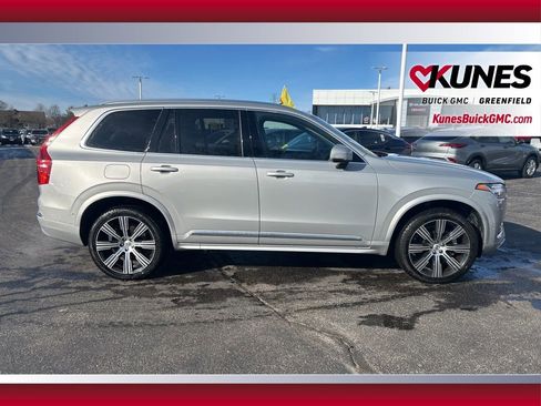 Used 2024 Volvo XC90 B5 Plus image 4