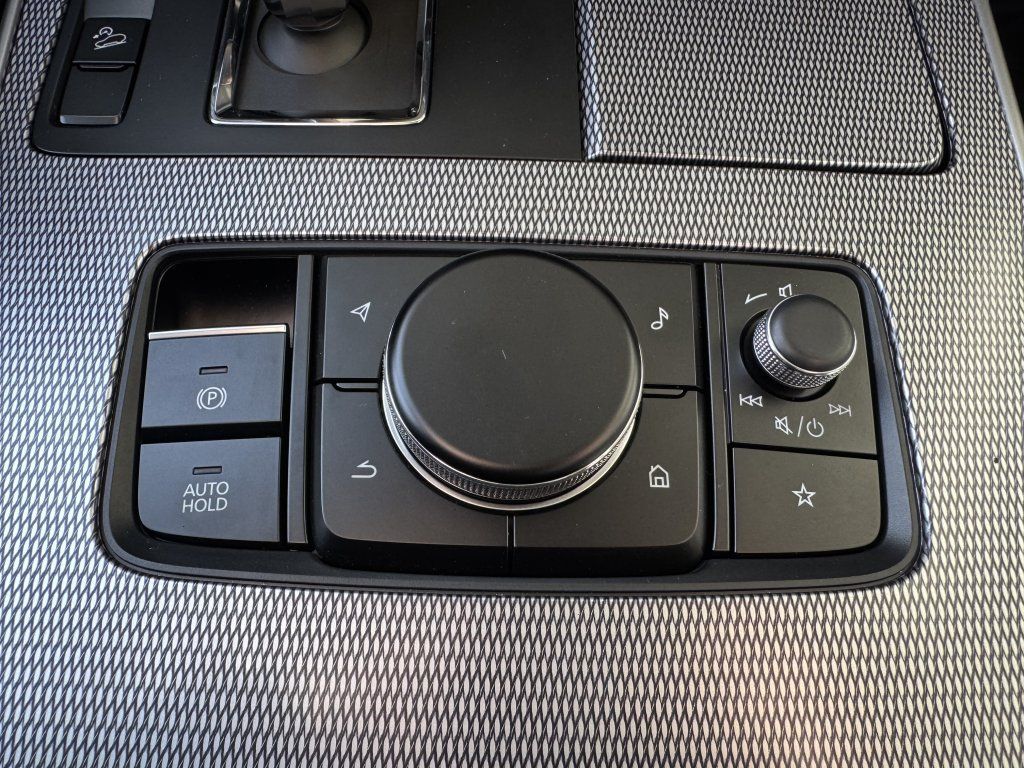 Used 2024 MAZDA CX-90 Plug-In Hybrid w/ Preferred AWD/4WD image 24