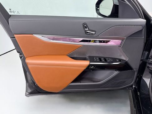 Certified 2024 BMW i7 M70 w/ Executive Package image 23