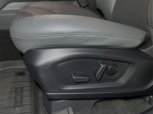 New 2026 Ford Explorer Active w/ Active Comfort Package image 13
