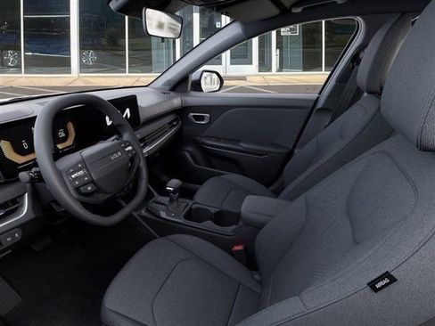 New 2026 Kia K4 LXS image 17