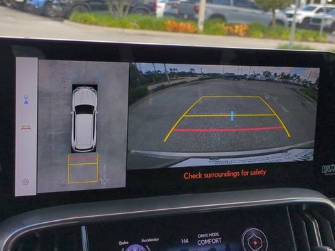 Used 2022 Lexus LX 600 4WD w/ Appearance Package image 20