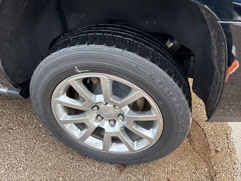 Used 2017 GMC Yukon Denali w/ Open Road Package image 8