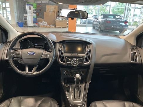Used 2016 Ford Focus Titanium w/ Exterior Protection Package image 23
