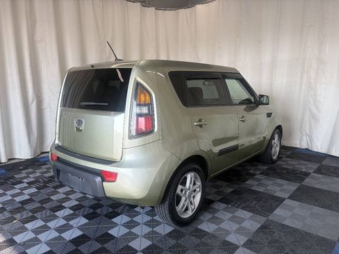 Used 2011 Kia Soul + w/ Audio Pkg FWD image 6