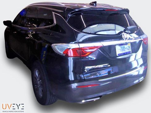 Used 2024 Buick Enclave Essence w/ Technology Package FWD image 4