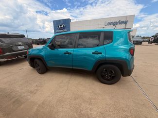 Used 2021 Jeep Renegade Sport FWD video 1