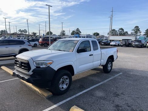Used 2021 Toyota Tacoma SR RWD image 6