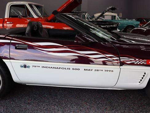 Used 1995 Chevrolet Corvette Convertible RWD image 3