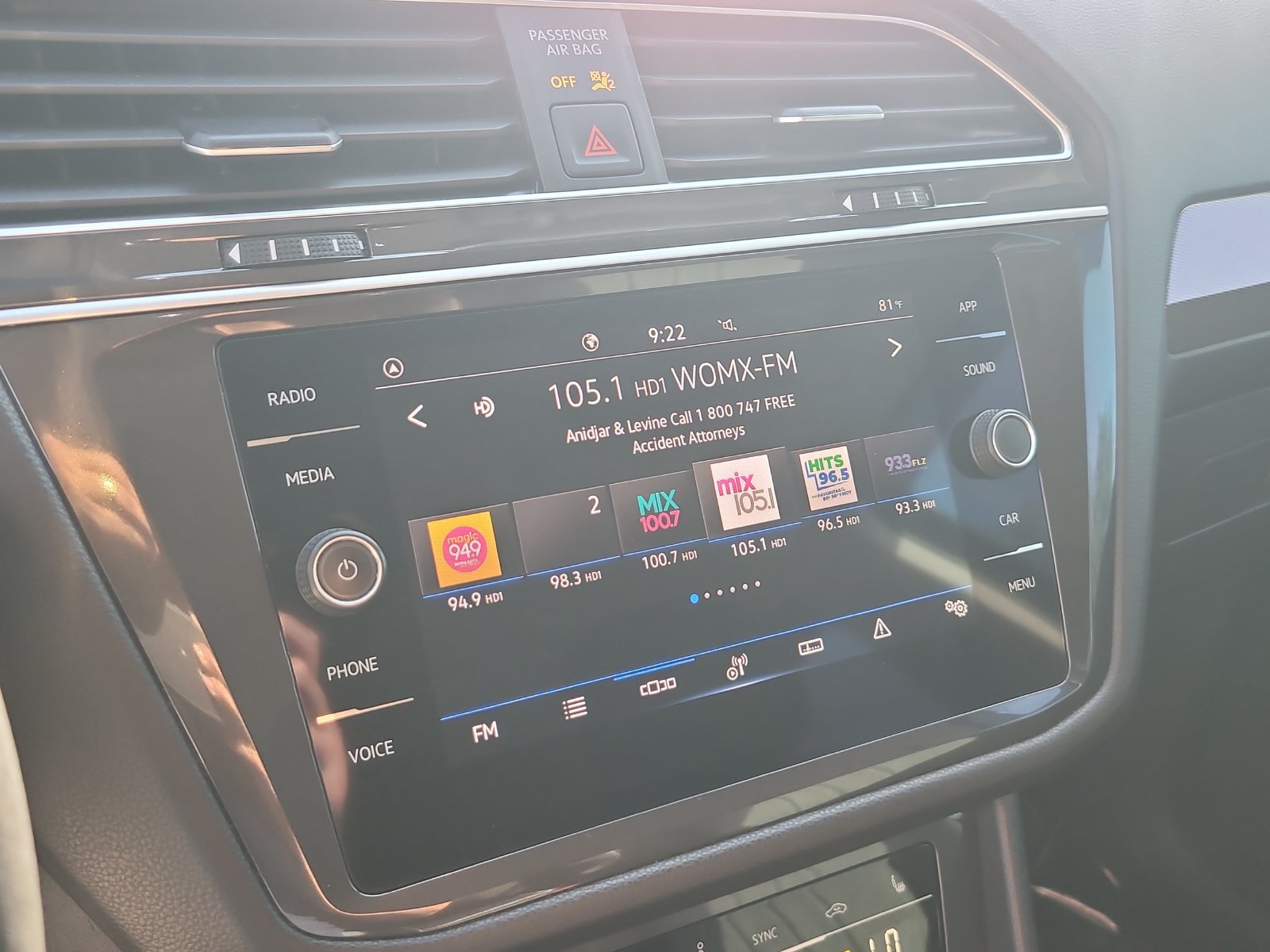 Used 2024 Volkswagen Tiguan SE FWD image 19