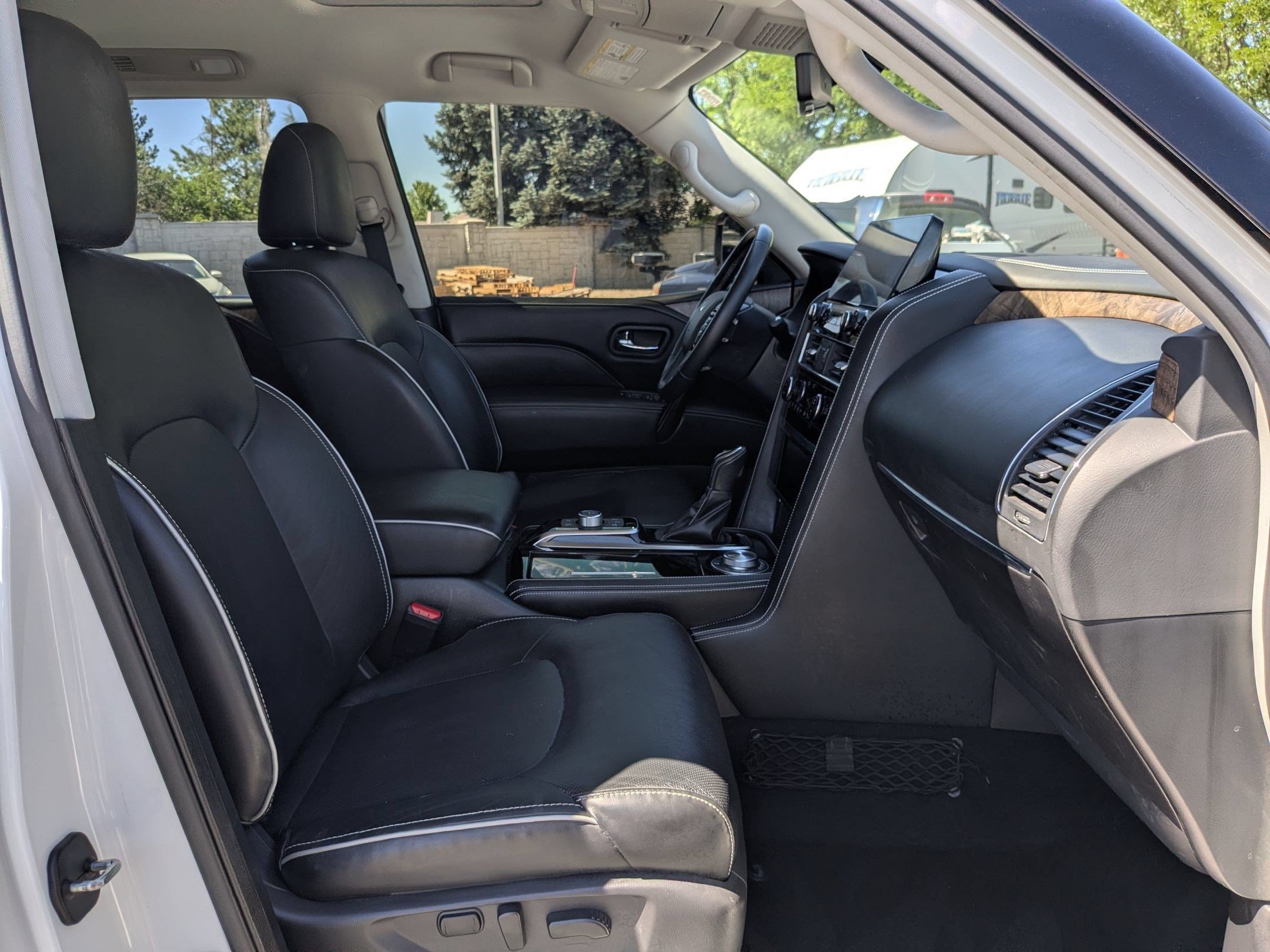 Used 2023 INFINITI QX80 Premium Select w/ Cargo Package AWD/4WD image 38
