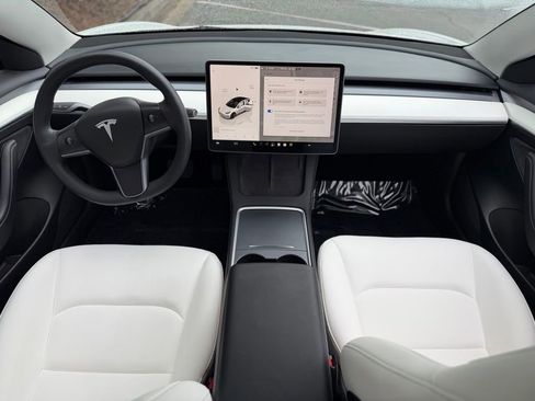 Used 2023 Tesla Model 3 Standard Range RWD image 40