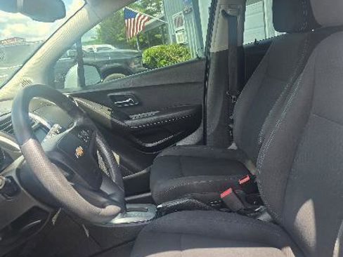 Used 2016 Chevrolet Trax LS AWD/4WD image 6