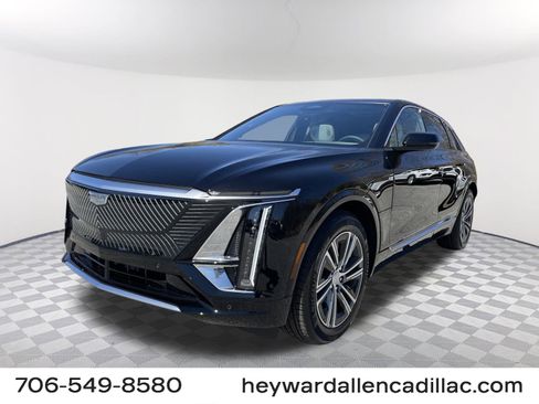 New 2025 Cadillac Lyriq Luxury image 1