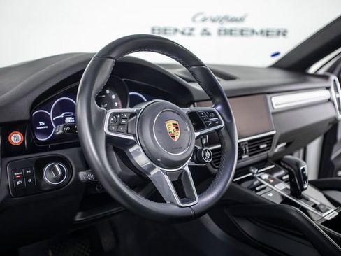 Used 2023 Porsche Cayenne Coupe AWD/4WD image 21