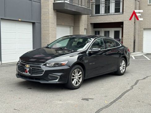 Used 2018 Chevrolet Malibu LT image 1