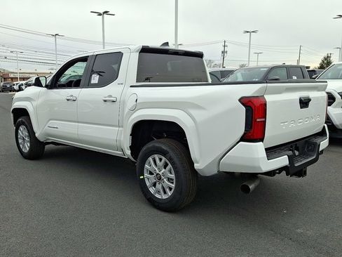 New 2026 Toyota Tacoma SR5 image 4