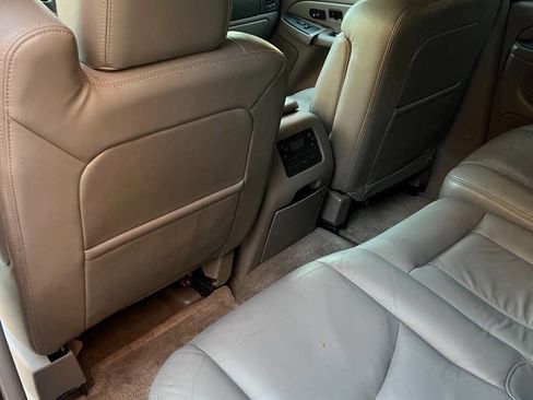 Used 2004 Chevrolet Tahoe LT w/ LT Preferred Equipment Group image 15