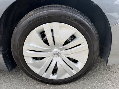 Used 2025 Nissan Leaf S FWD image 46