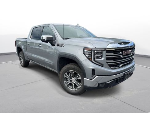 Used 2025 GMC Sierra 1500 SLT AWD/4WD image 4