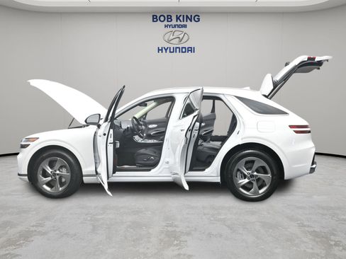 Used 2026 Genesis GV70 2.5T image 20