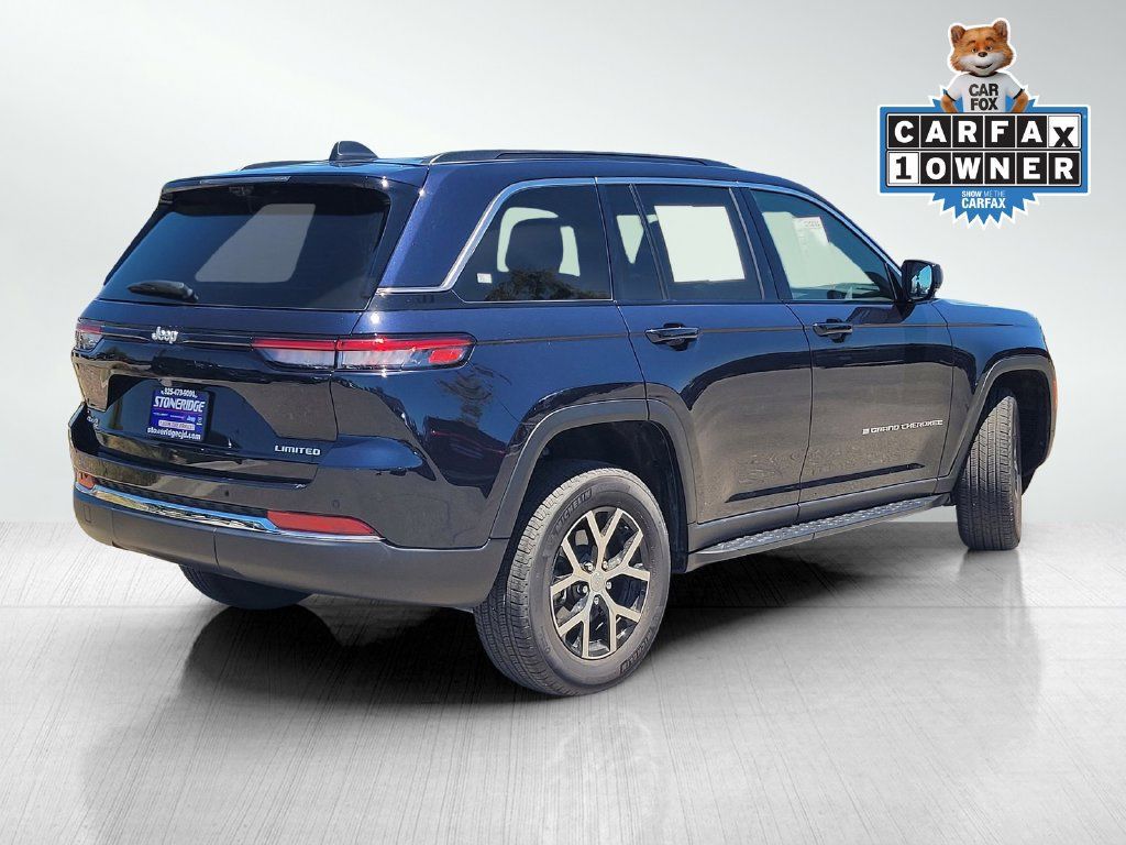 Used 2024 Jeep Grand Cherokee Limited w/ Luxury Tech Group II AWD/4WD image 4