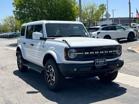 New 2026 Ford Bronco Outer Banks AWD/4WD image 10