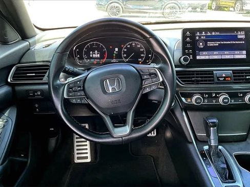 Used 2022 Honda Accord Sport image 5
