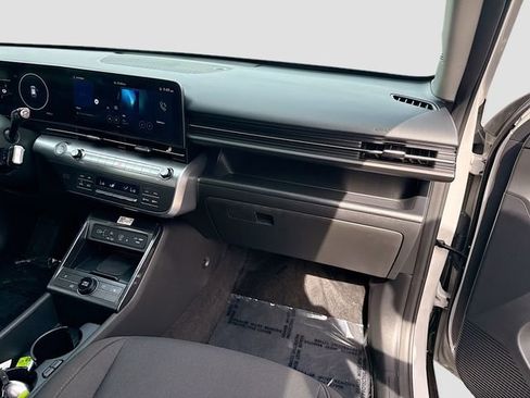 Certified 2025 Hyundai Kona SEL FWD image 29