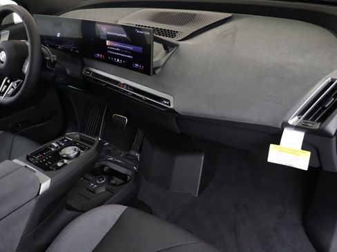New 2026 BMW iX xDrive60 w/ M Sport Package image 22
