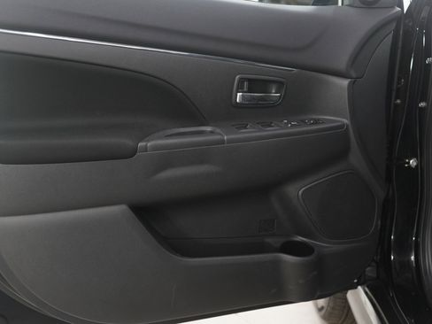 Used 2023 Mitsubishi Outlander Sport ES image 18