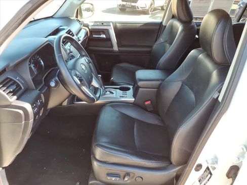 Used 2014 Toyota 4Runner Limited image 15