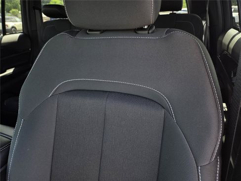 New 2026 Jeep Grand Cherokee Laredo RWD image 17