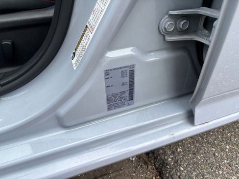 Used 2025 Nissan Altima 2.5 SR FWD image 28
