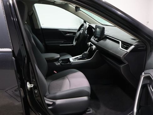 Used 2019 Toyota RAV4 XLE image 24