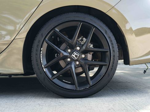 Used 2025 Honda Civic Sport image 15