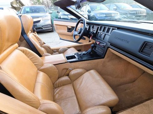 Used 1989 Chevrolet Corvette Convertible RWD image 40