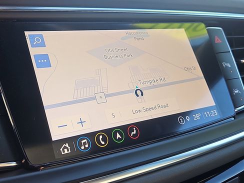 Used 2022 Buick Enclave Premium w/ Experience Buick Package image 10